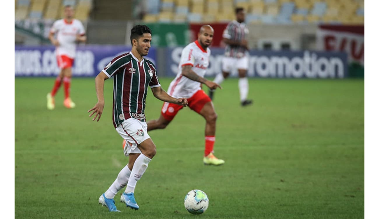 Jogador do Flamengo é afastado de seleção após suspeita de Covid-19, Internacional