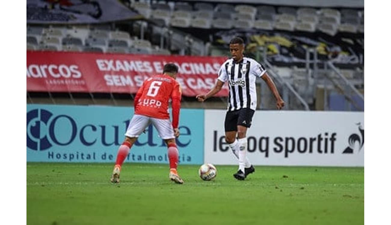 Ramon destaca postura vencedora na classificação do Vasco: 'Todos os jogos  são finais de campeonato para nós' - Lance!