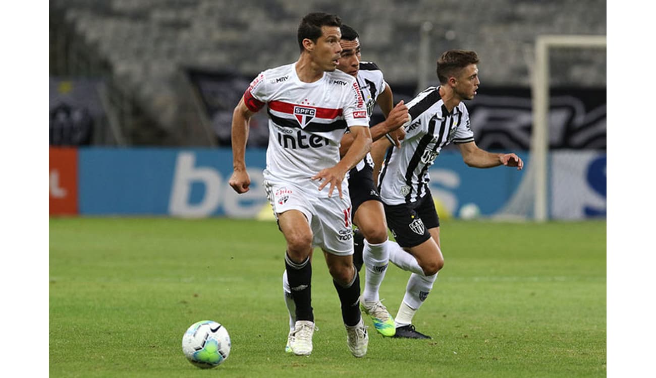 Hernanes coloca em xeque o seu futuro no Sport - Lance!