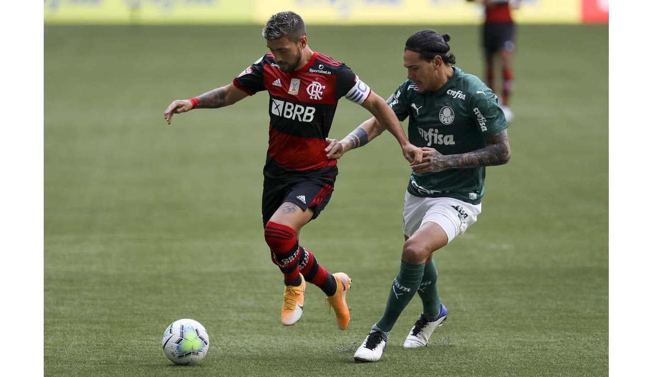 Onde assistir, palpites e escalações de Flamengo x Palmeiras