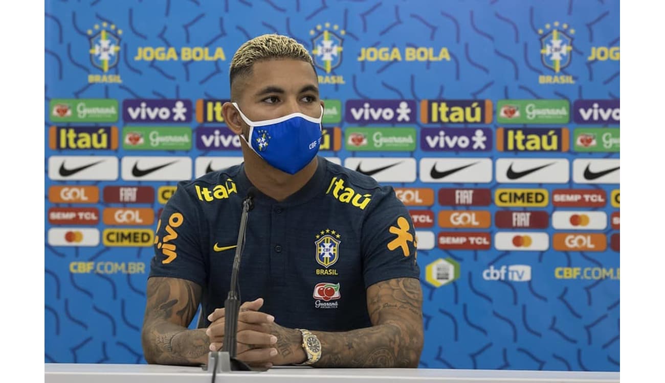 Justiça pode obrigar seleção do Brasil a usar camisa com número 24? Entenda  - 07/07/2021 - UOL Esporte