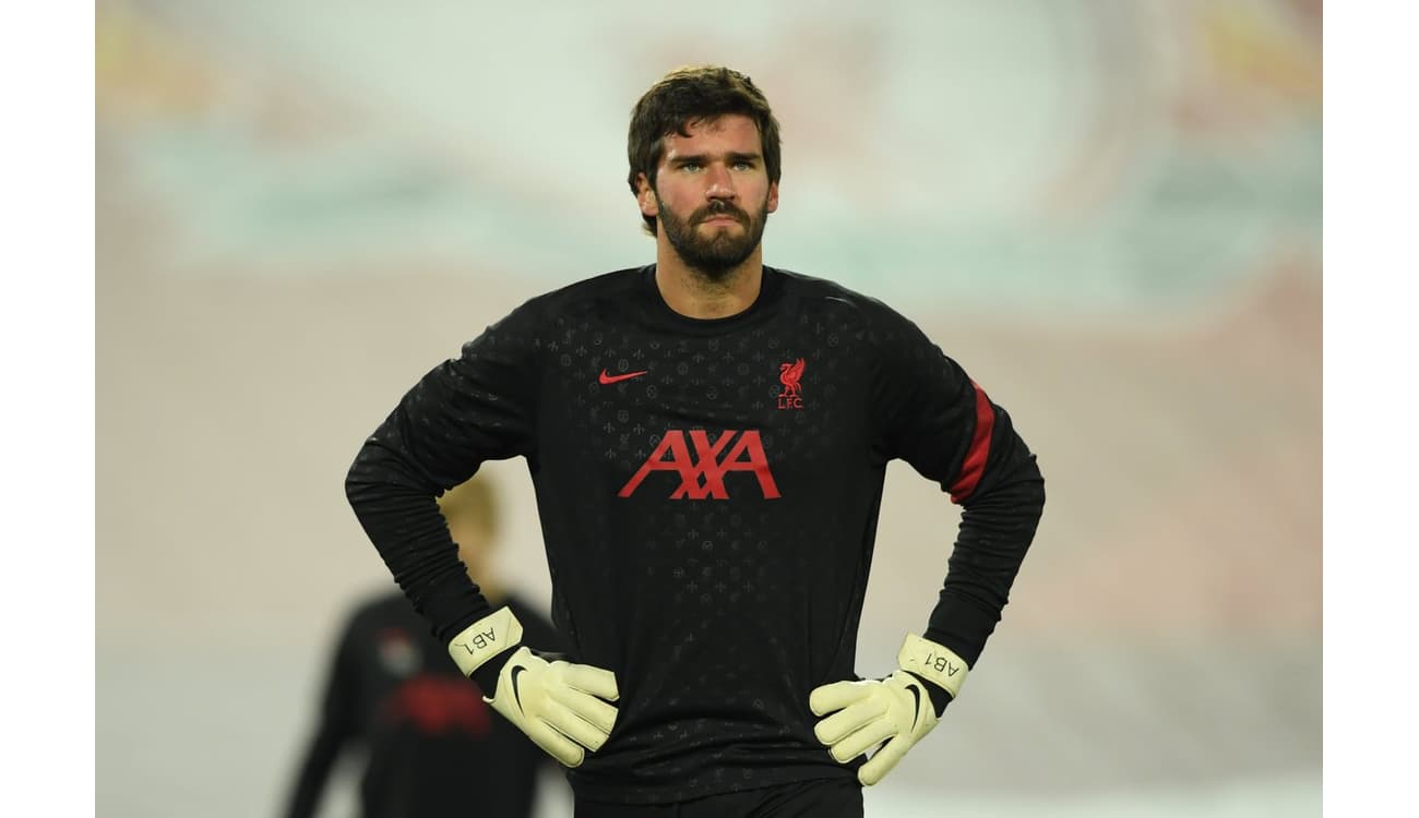 Neuer é eleito o melhor goleiro da década; Alisson fica em 11º