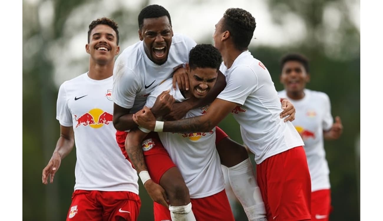 Brasileirão Sub-17: Corinthians vence de virada o São Paulo na Fazendinha