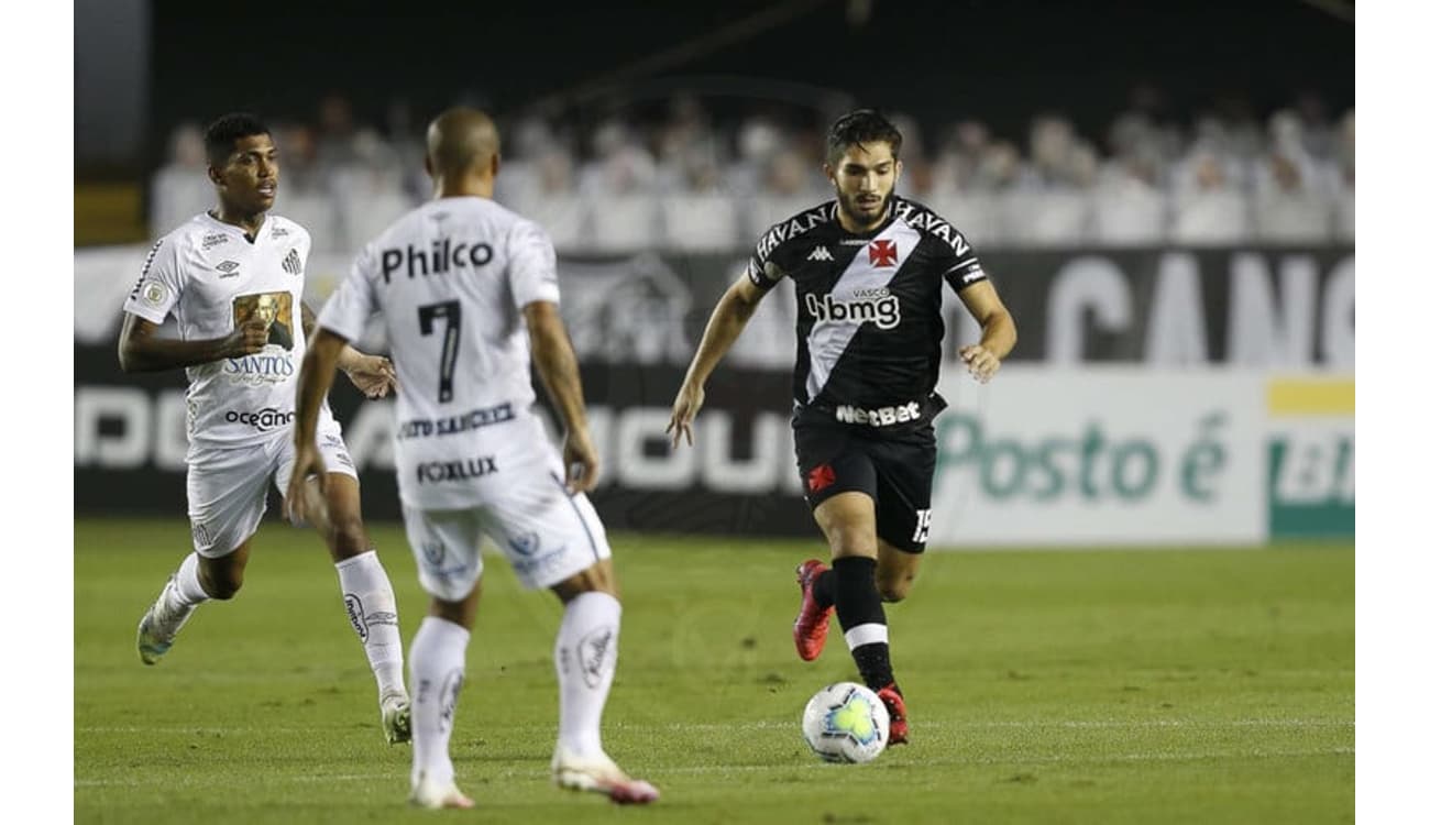 Santos goleia Vasco e deixa Z4