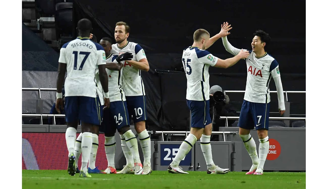 Com reação na etapa final, Tottenham busca empate com o Brentford no  Campeonato Inglês 