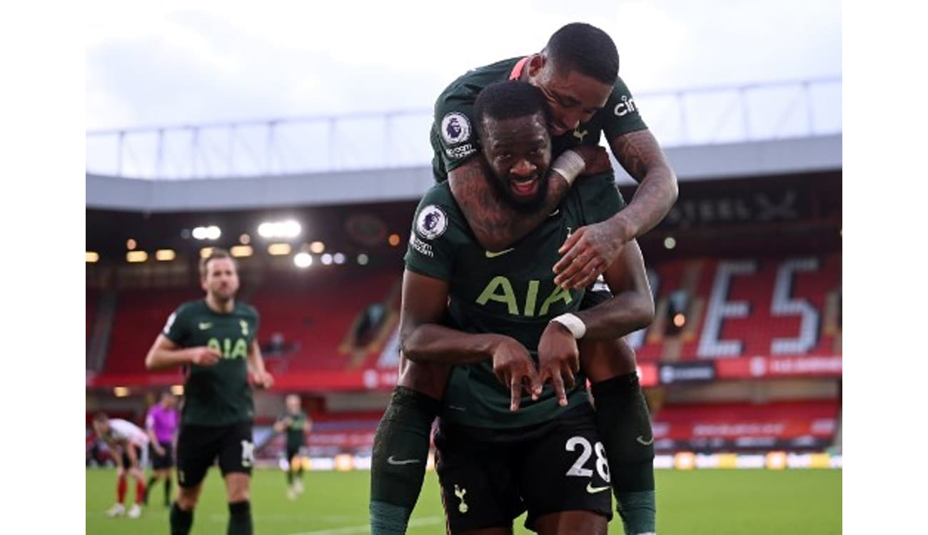 Em jogo equilibrado, Inglaterra e Escócia empatam sem gols na Eurocopa -  Lance!