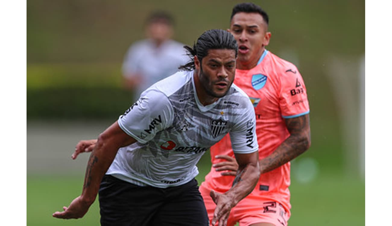 Rival do Inter na Libertadores, atacante do Bolívar sonha em jogar no  Grêmio