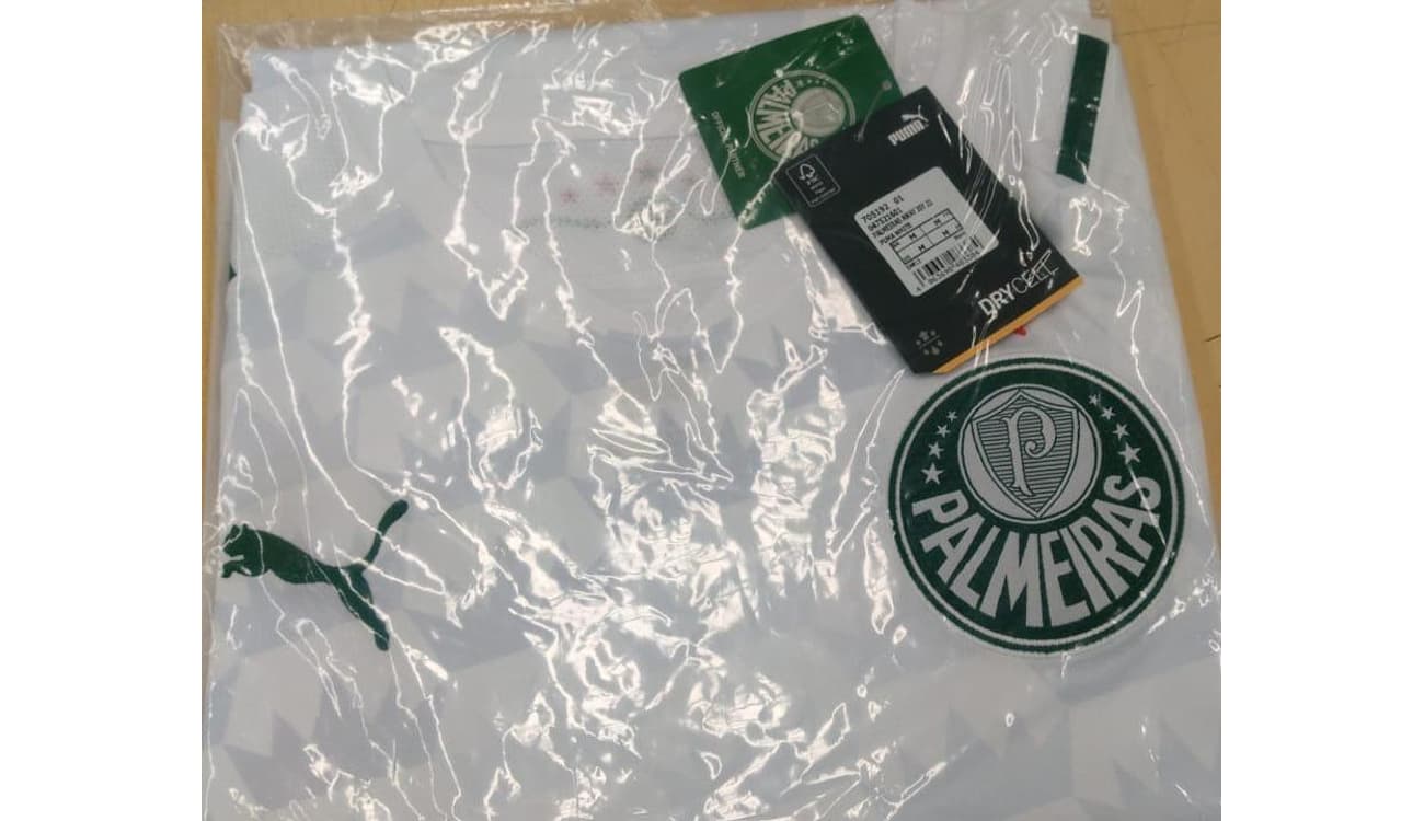 Nova camisa do Palmeiras é divulgada oficialmente; confira fotos e vídeo