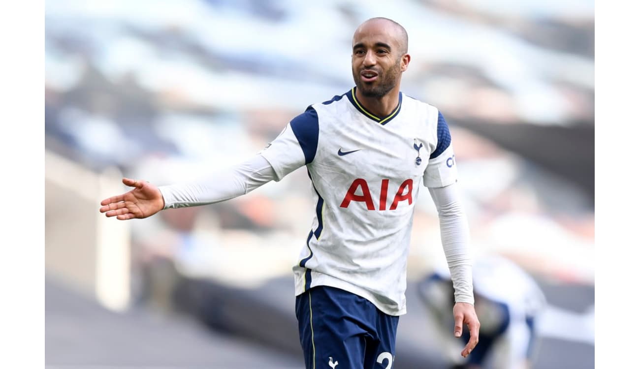 Lucas Moura vive inferno astral em reta final pelo Tottenham