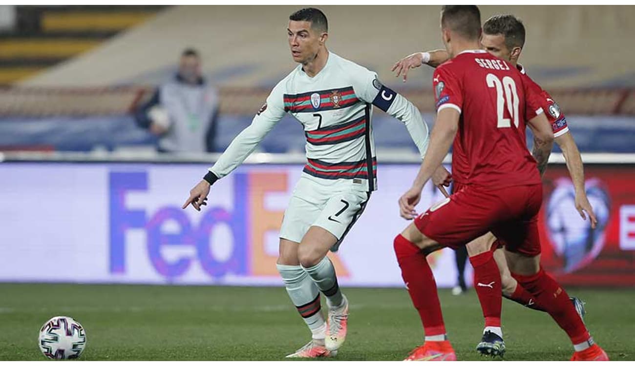 Copa do Mundo: Portugal vence com gol de Cristiano Ronaldo, Brasil passa  pela Sérvia e Uruguai empata; assista os lances dos jogos – Money Times