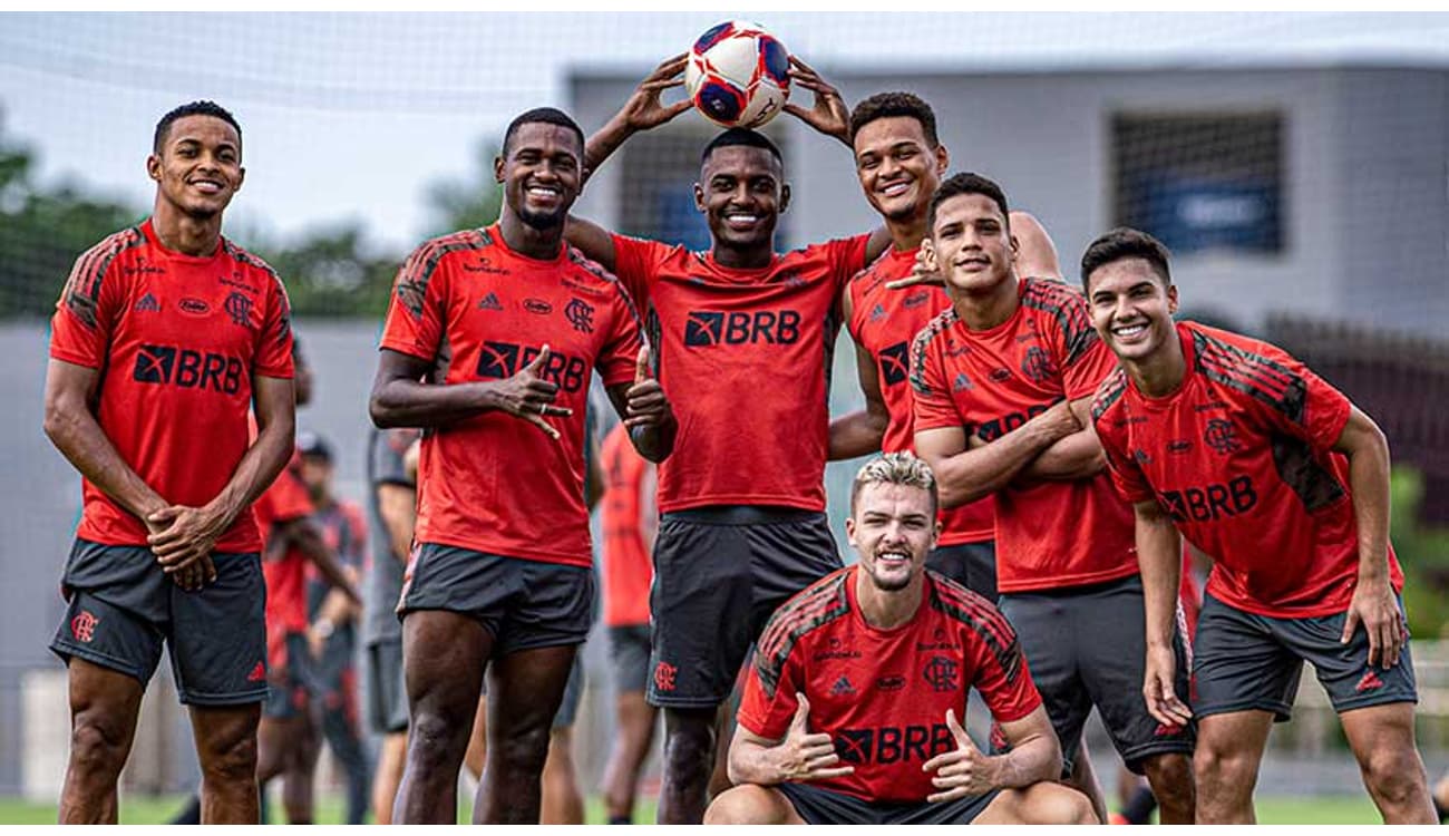 Flamengo observa o mercado e pode lucrar com transferências de ex-jogadores;  entenda - Lance!