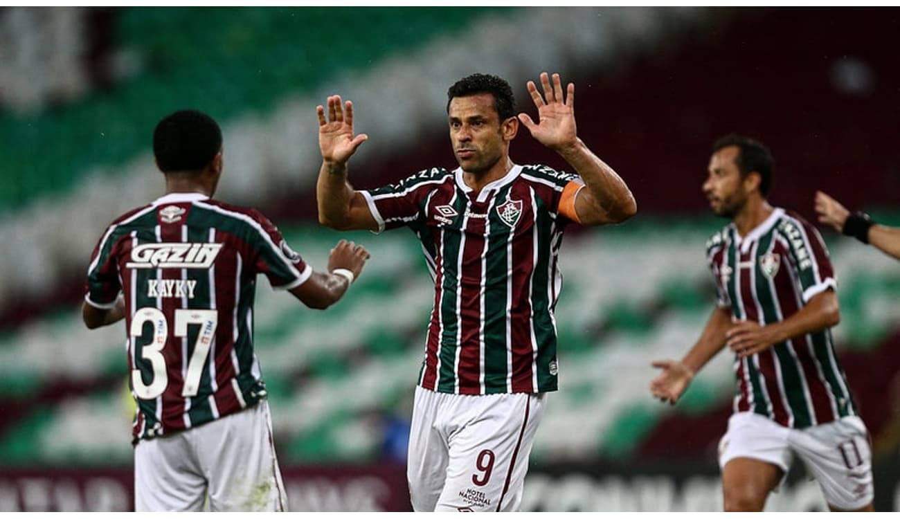 Fluminense e Corinthians realizam jogo de trocação em empate