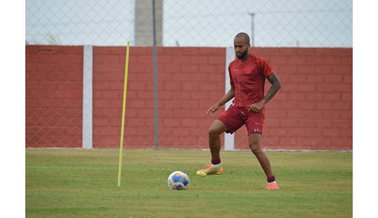 CRB devolve atacante Wesley para o Grêmio