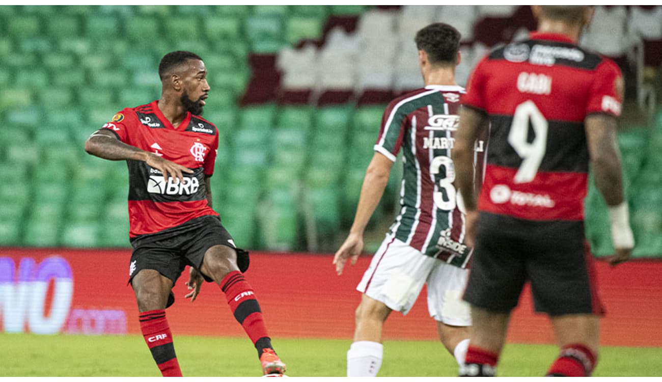 Fluminense busca empate e freia Flamengo na corrida pelo título