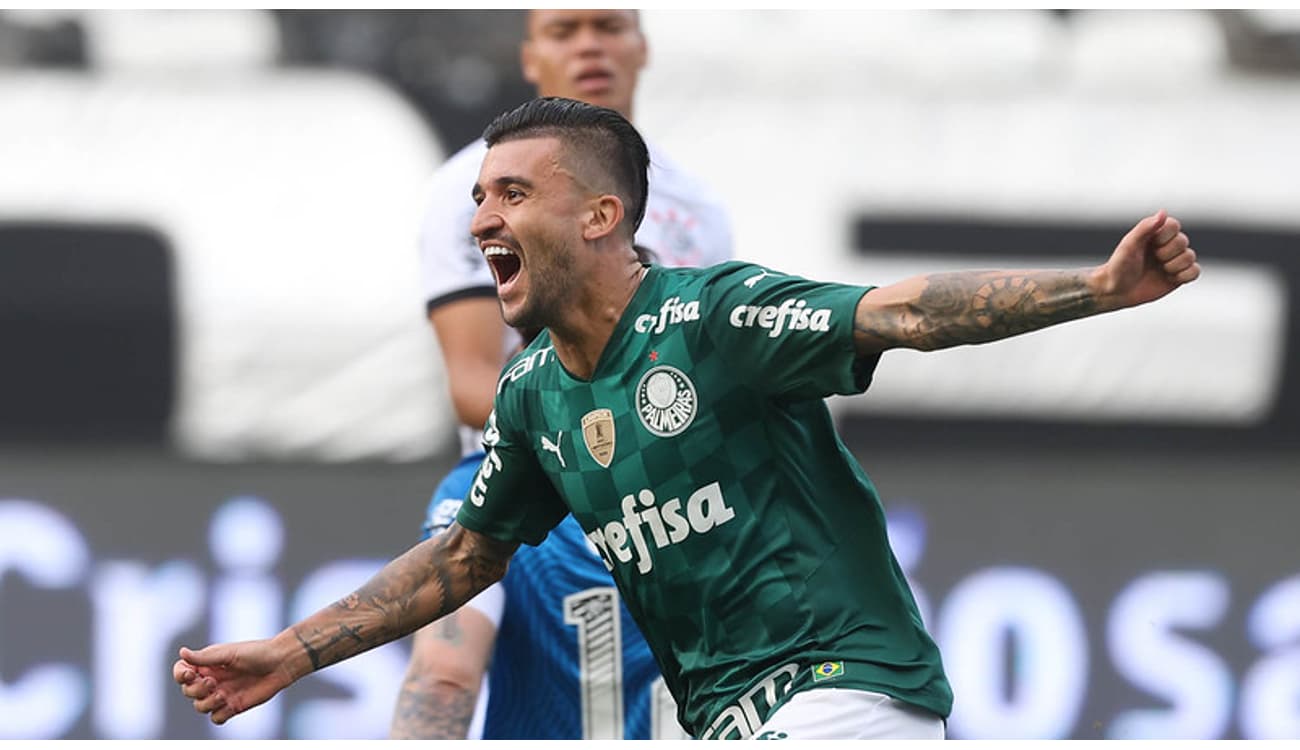 Corinthians abre o placar na final da Libertadores contra o Palmeiras