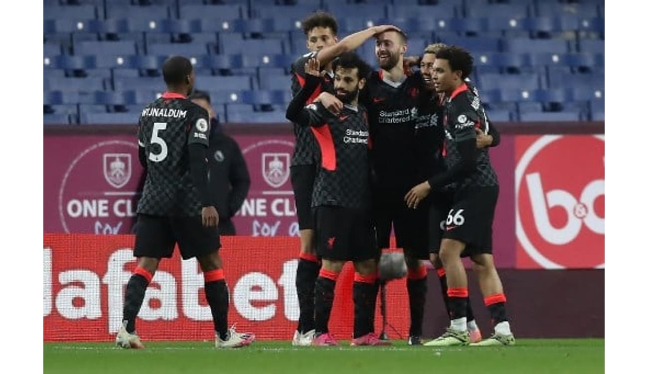 Liverpool vence o Burnley pelo Inglês e entra na zona de