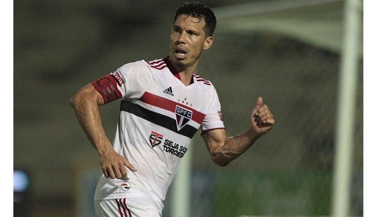 Ex-jogador do Palmeiras, São Paulo e Santos encerra carreira e anuncia nova  fase