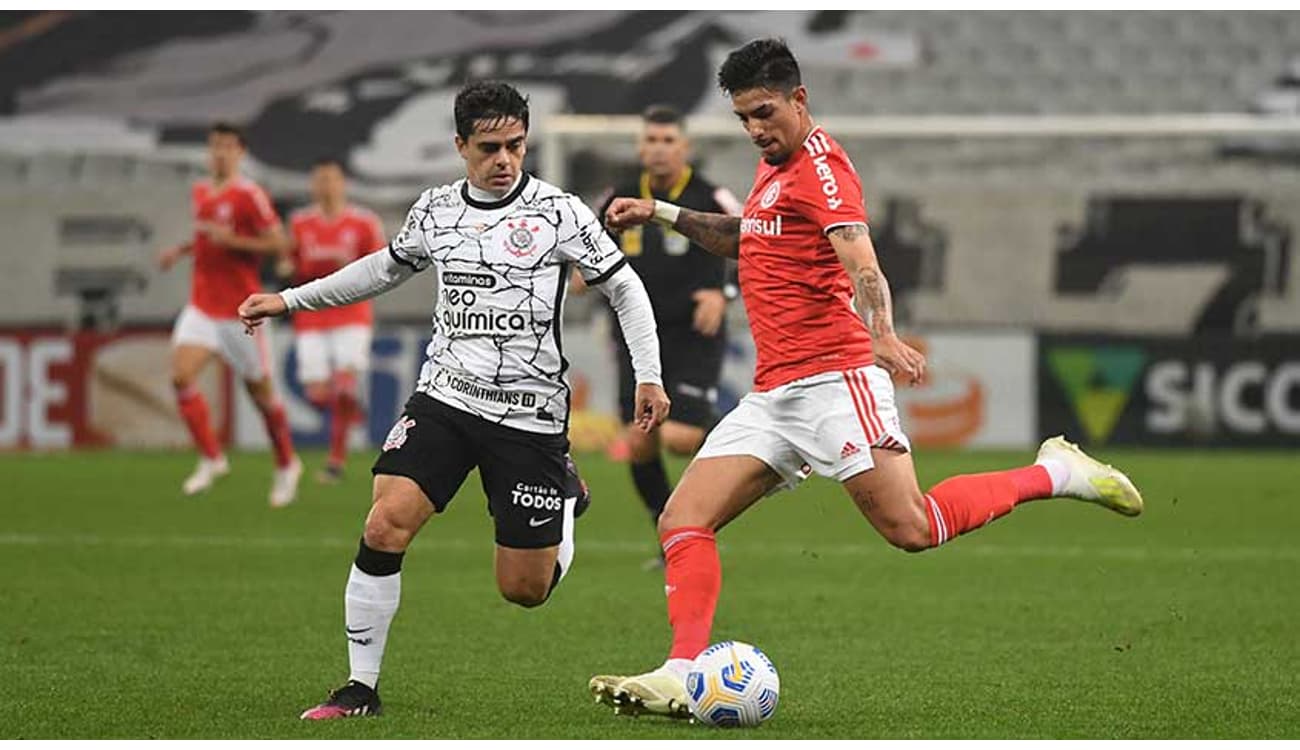 Internacional e Corinthians ficam no empate em jogo cheio de gols