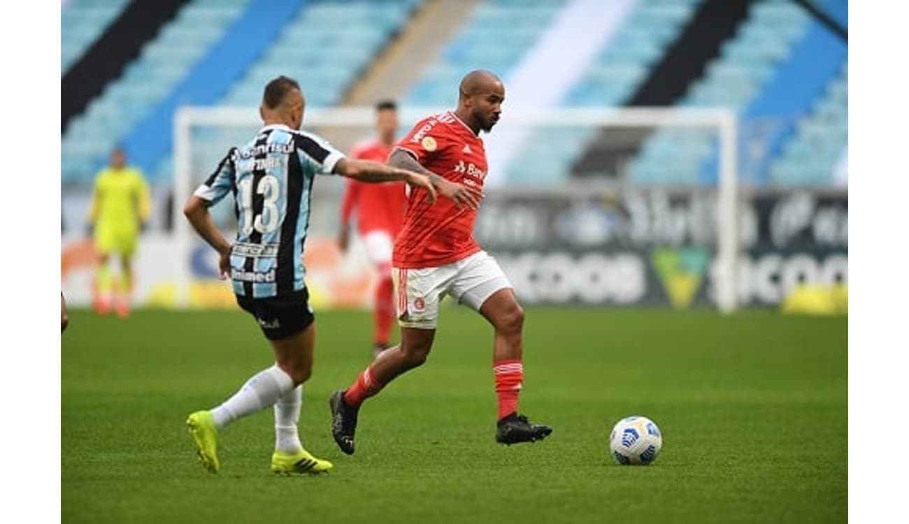 Cruzeiro e Vasco se enfrentam em jogo de vida ou morte