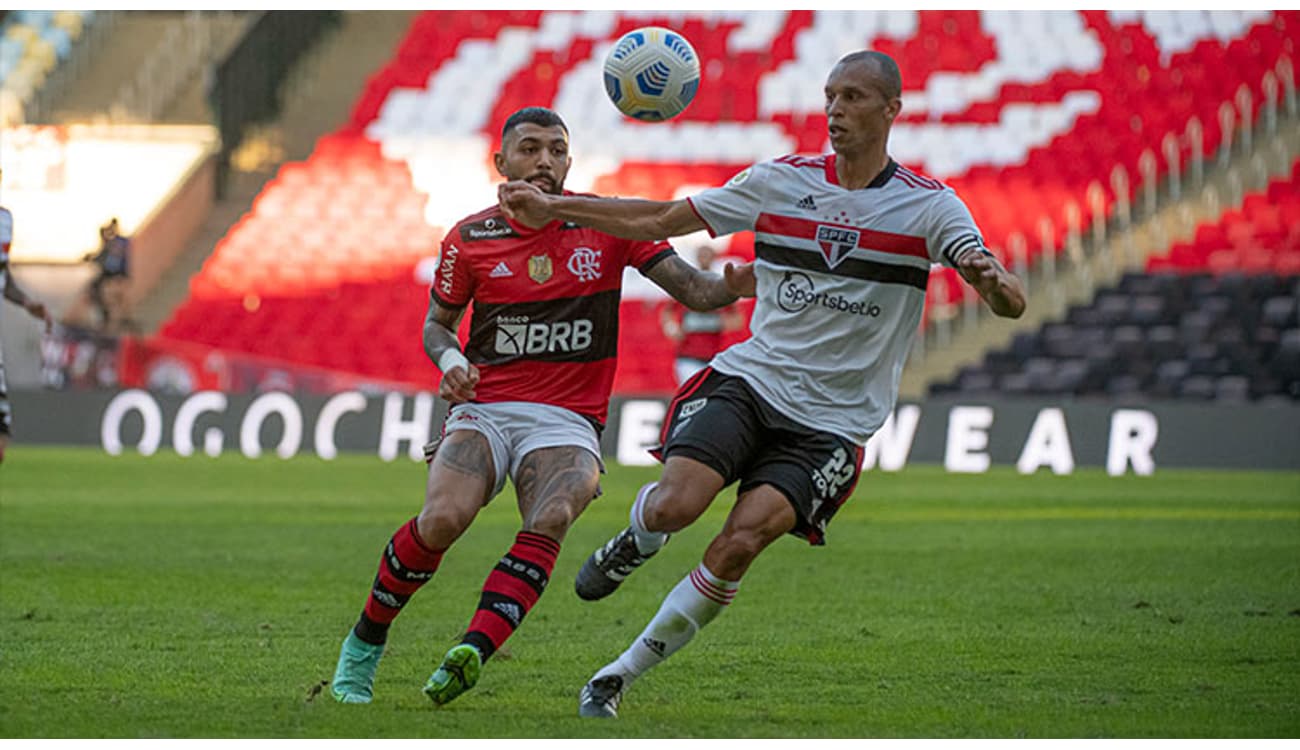 Vocês não quiseram me trazer, estamos jogando contra agora“ dispara Miranda  para jogadores do Flamengo - CenárioMT