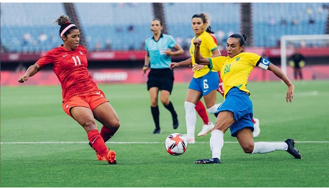 Jogadora Tamires durante cerimônia de Premiação do Campeonato Paulista  Feminino