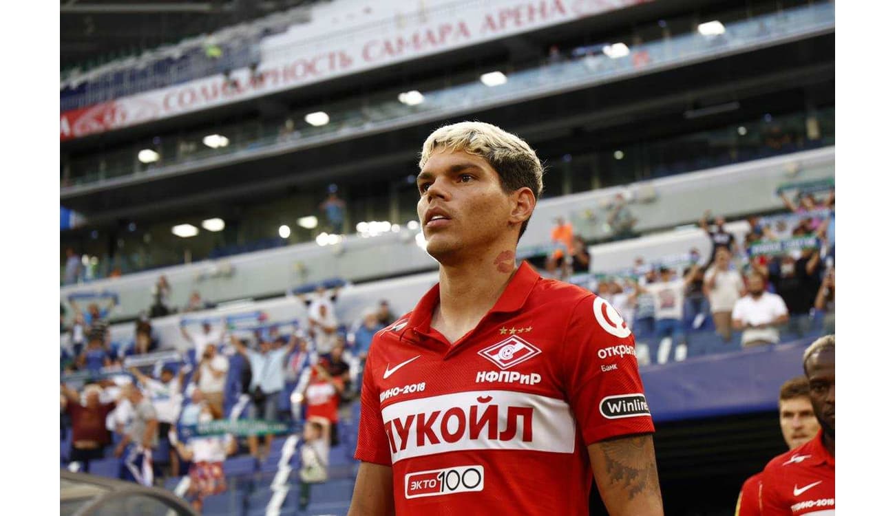 Flamengo chega a acordo com Spartak Moscou e vai comprar Ayrton Lucas em  definitivo