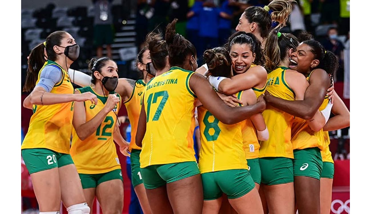 Jogos: Brasil bate Coreia do Sul e pega EUA na final do vôlei