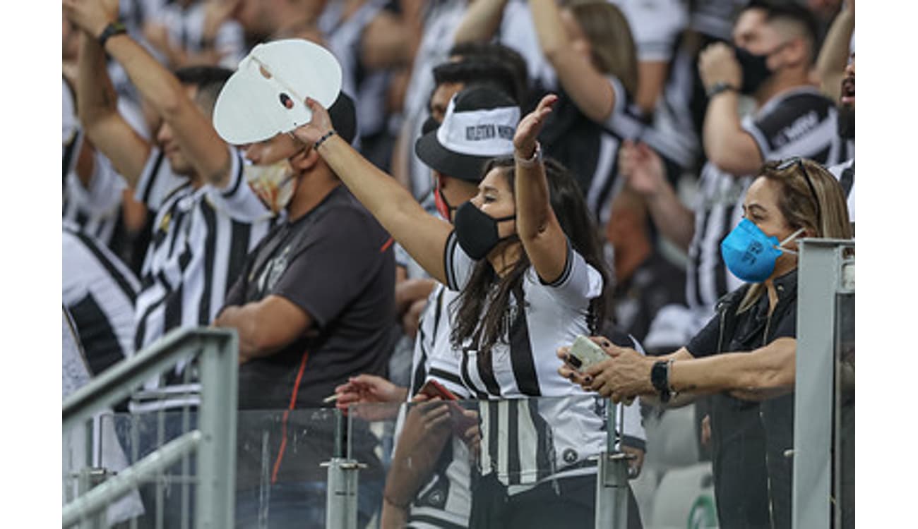 No Mineirão sem torcida, Cruzeiro e - Doentes por Futebol