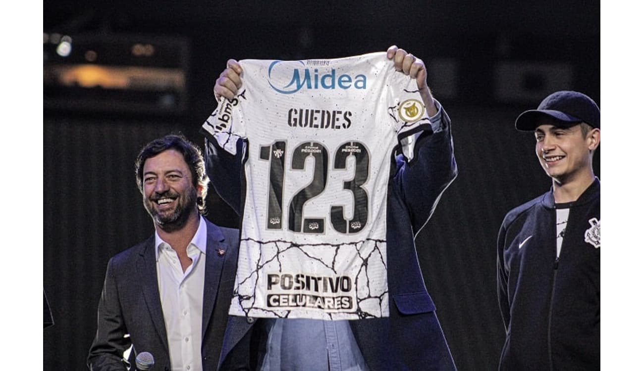 Roger Guedes explica escolha pelo número 123 no Corinthians e promete:  'Podem esperar muita raça' - Lance!