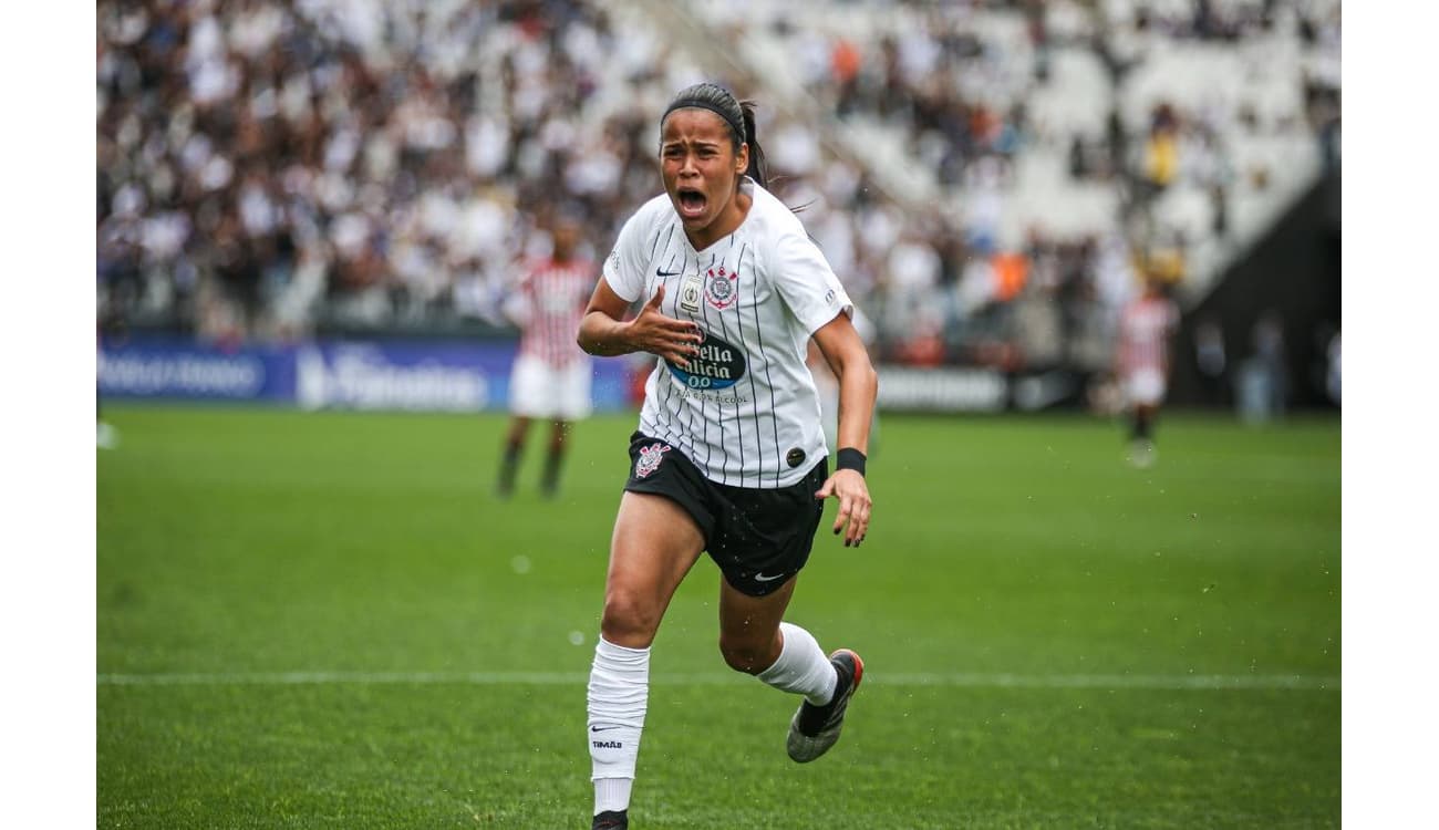 Vic Albuquerque celebra artilharia histórica do Corinthians e diz