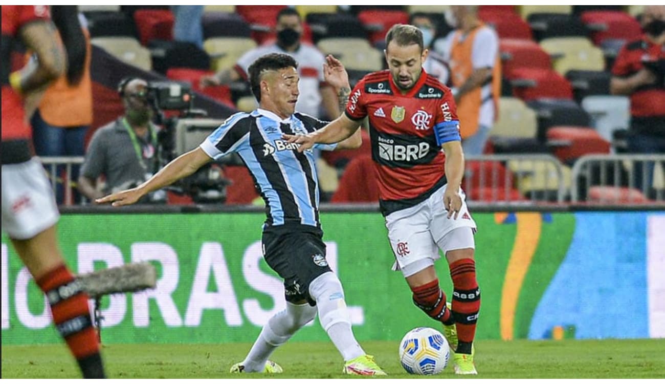 Com desfalques, Flamengo libera a lista de relacionados para jogo contra o  Grêmio