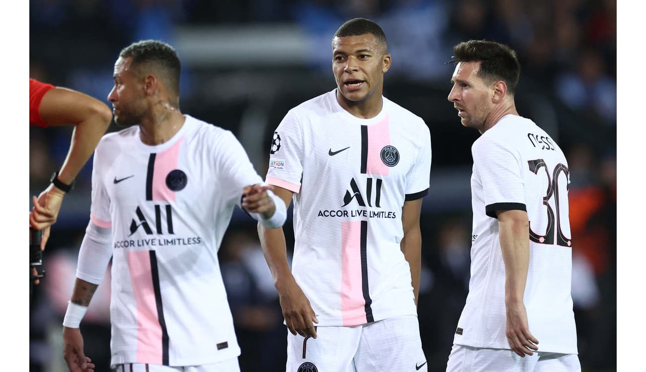 Saiba o que significa a comemoração de Mbappé, estrela da França e do PSG -  Esportes - R7 Lance