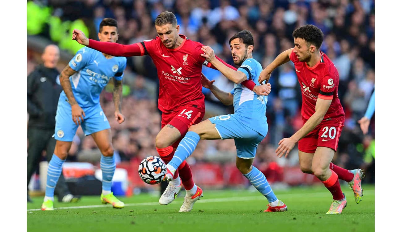 Futebol ao vivo: Liverpool x Manchester City; escalações e onde