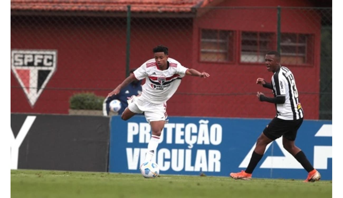 Em Majestoso, Sub-17 começa busca pelo título paulista - SPFC