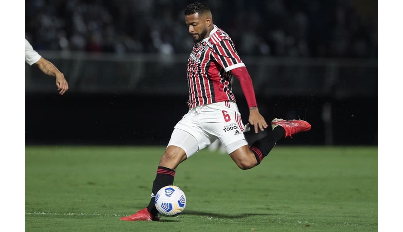 São Paulo não deve renovar com Reinaldo; veja quem sai e fica em 2023