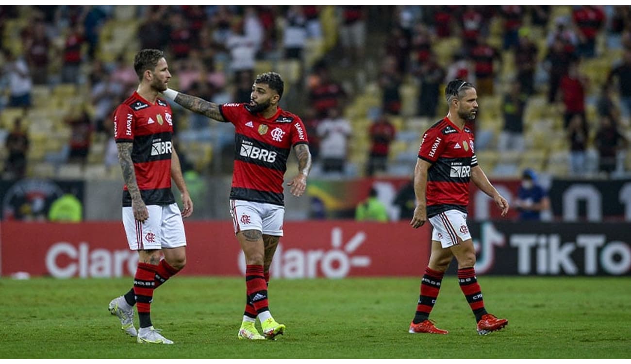 Jejum: Flamengo completa mil dias sem marcar gols em cobranças de falta