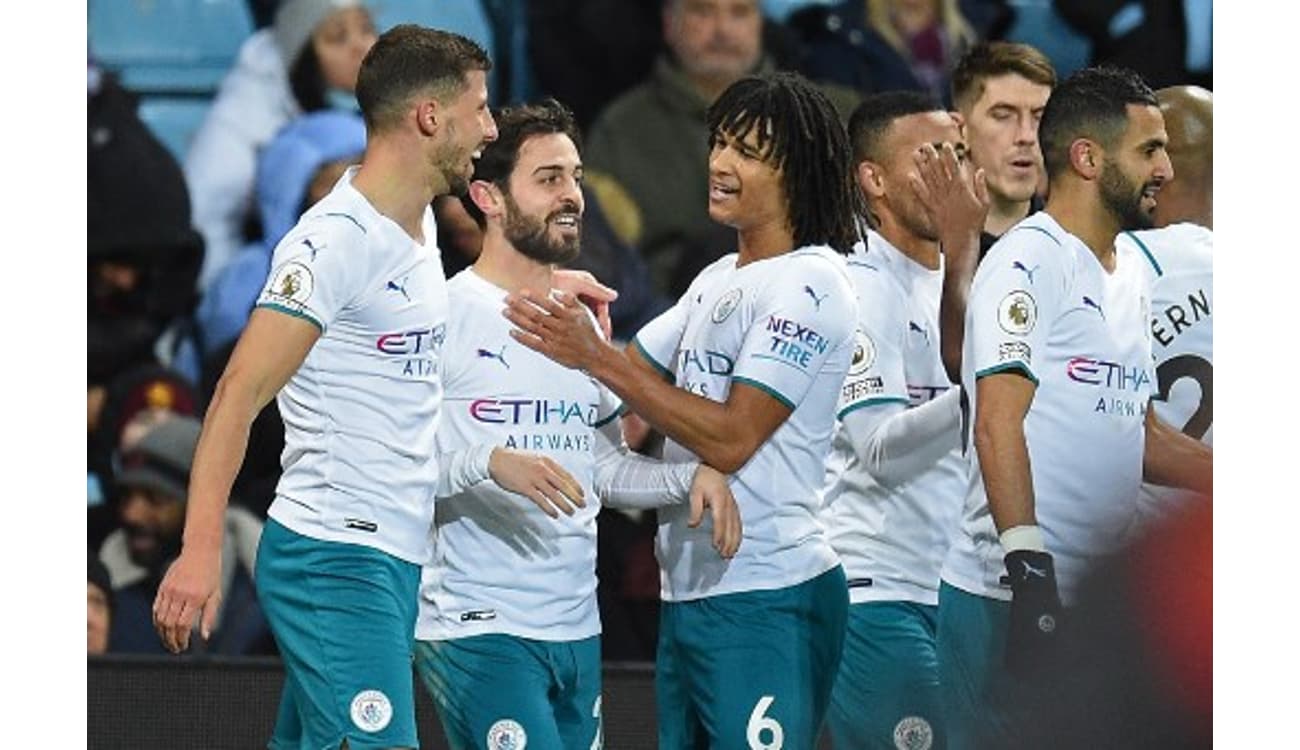 Manchester City perde para o Aston Villa e chega a quatro jogos sem vencer  pela Premier League - Lance!