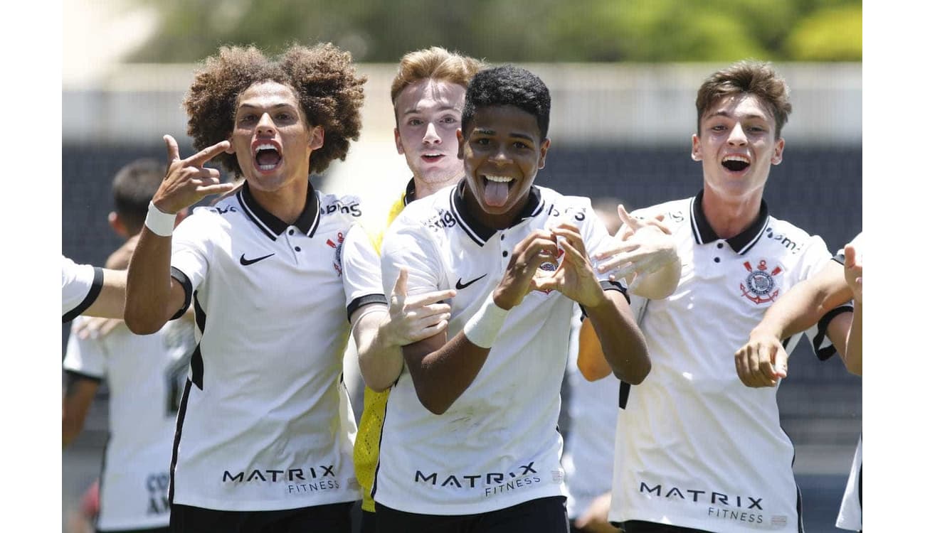 São Paulo FC on X: Neste domingo, o Tricolor começa a busca pelo título do  Campeonato Paulista Sub-17! Saiba mais:  🆚  Corinthians 🏆 PTA Sub-17 ➡️ Final - jogo 1 ⏰