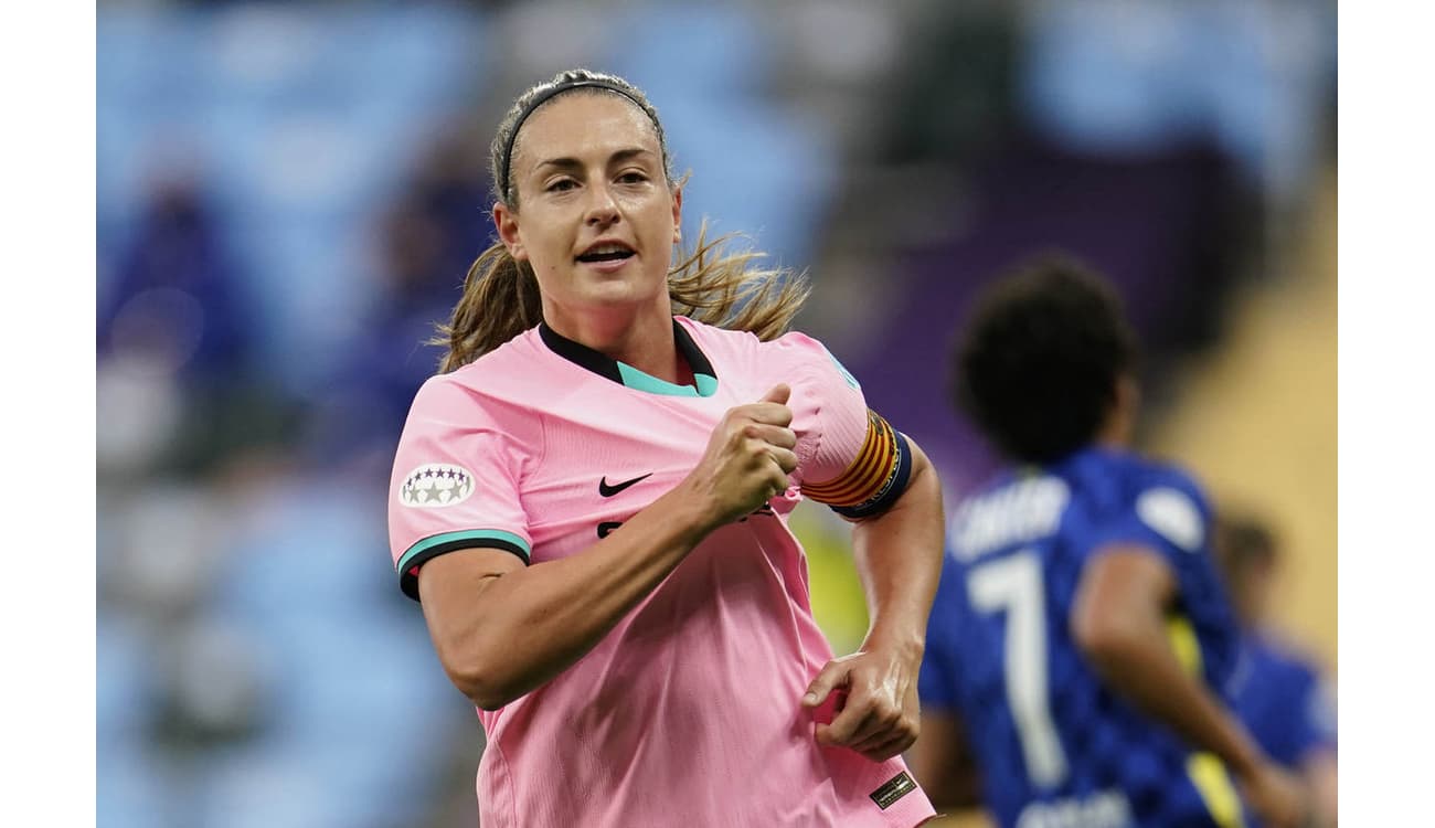 Como Alexia Putellas, jogadora da seleção espanhola, se tornou uma