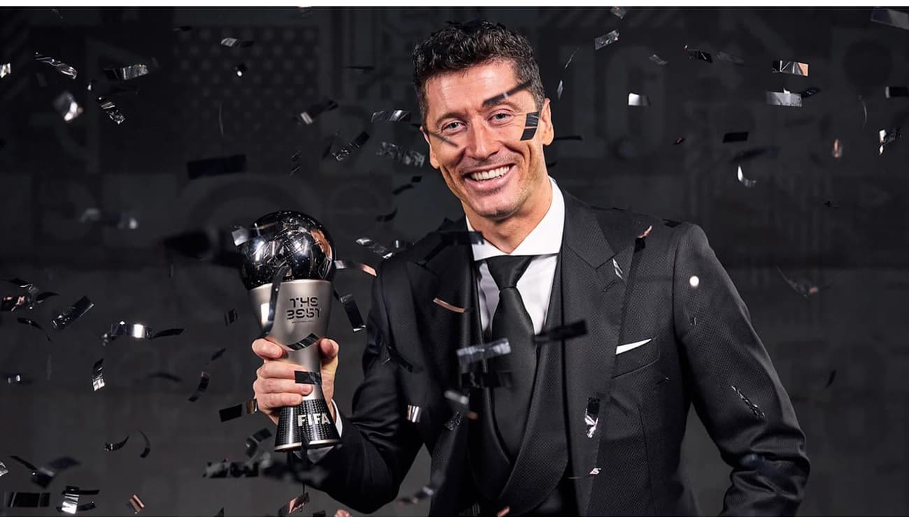 Robert Lewandowski é eleito o melhor jogador do mundo; veja todas