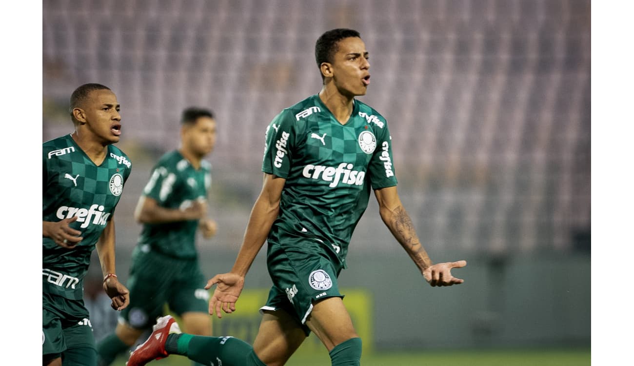 Palmeiras cai na Copa São Paulo e internet não perdoa: “não tem