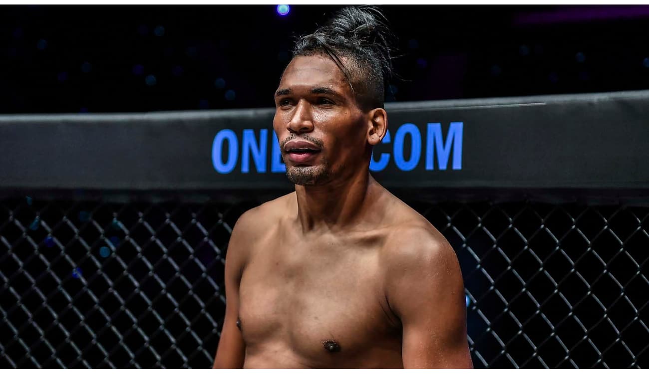 RedeTV! Extreme Fighting' exibe segundo combate do brasileiro Edson Marques  pelo ONE Championship nesta sexta-feira (18) - Lance!