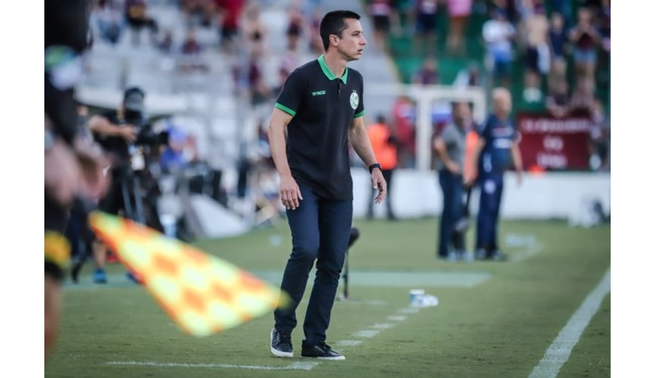 EDUARDO COACH: Sistemas Ofensivos