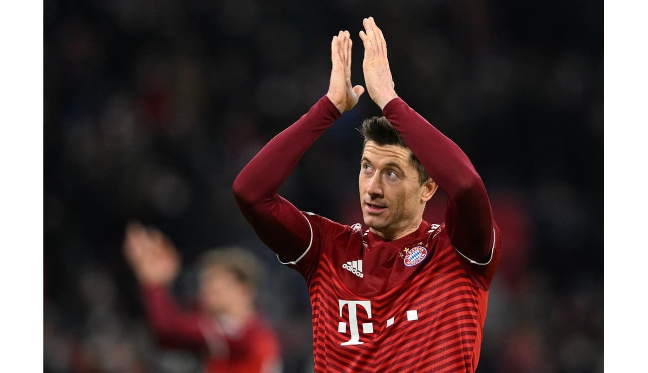 Barcelona adota cautela com Lewandowski, diz jornal espanhol