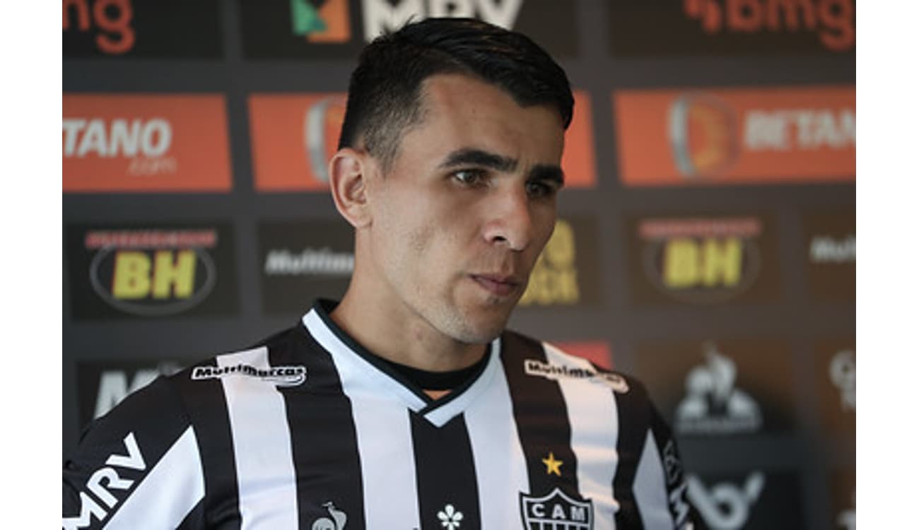 Atlético-MG anuncia volta de Júnior Alonso após acordo com time