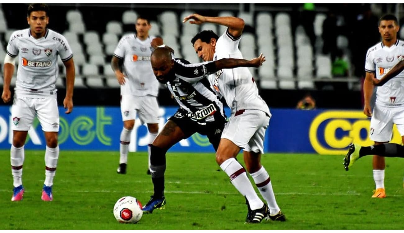 Flu domina clássico no Nilton Santos e vence o Botafogo com gol de