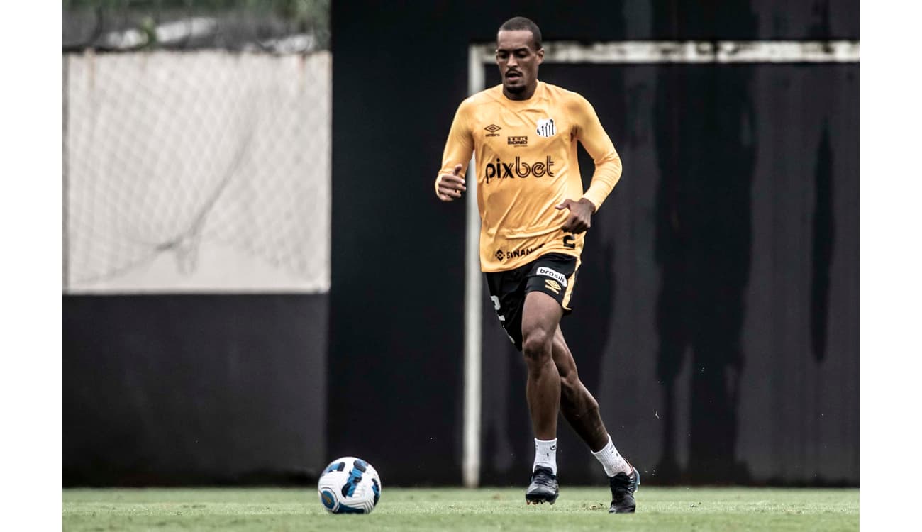 Renyer sofre nova lesão no joelho e não joga mais em 2022 - Lance!