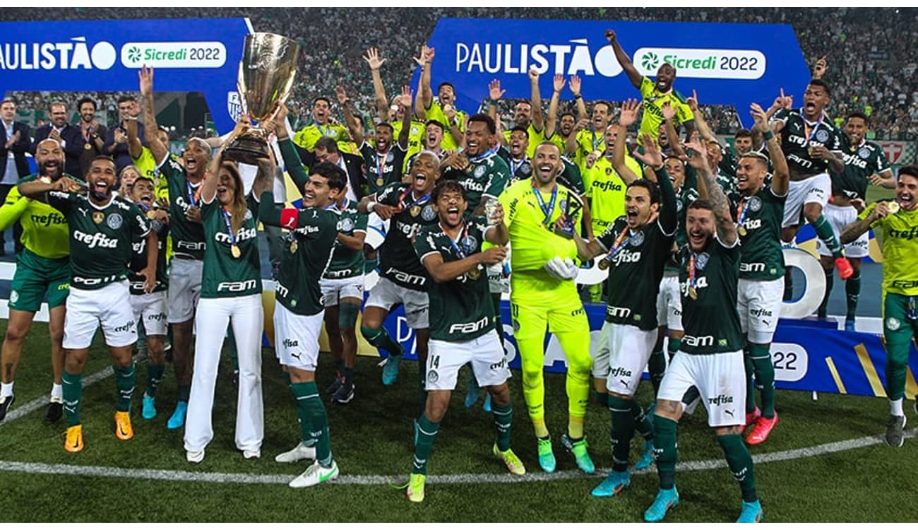 Sao Paulo, Brazil. 03rd Apr, 2022. SP - Sao Paulo - 03/04/2022 - PAULISTA  2022 FINAL, PALMEIRAS X SAO PAULO - Jogadores do Palmeiras comemoram titulo  de campeao durante cerimonia de premiacao