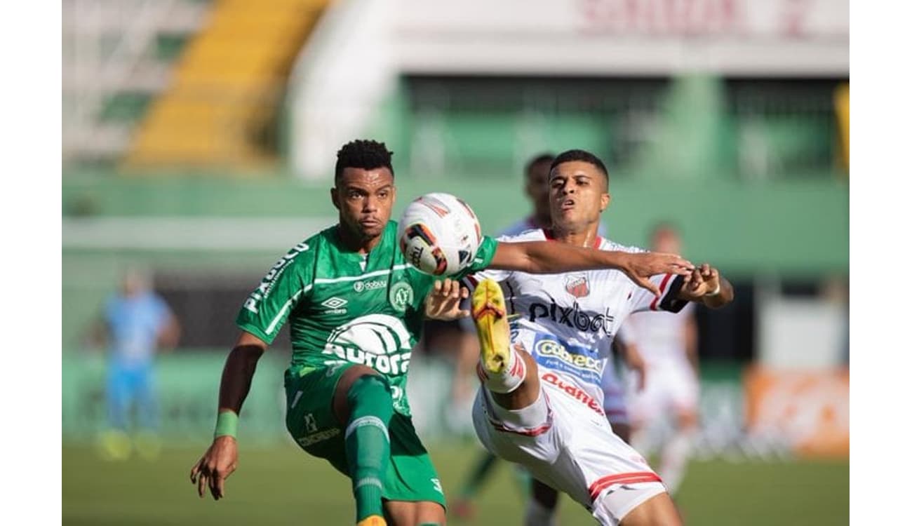 Chapecoense empata com Ituano e fica em situação crítica na Série