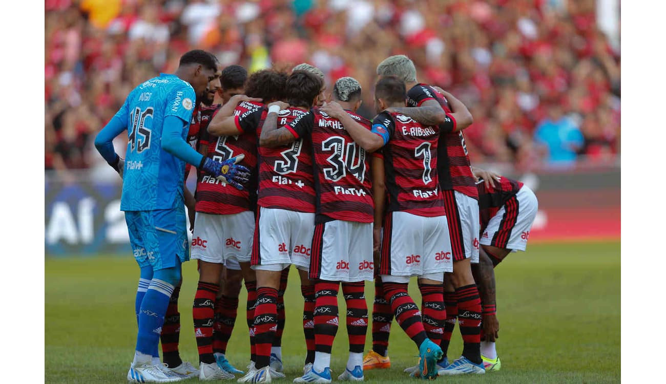 Jogadores do Flamengo são vacinados contra a covid-19 FlaResenha
